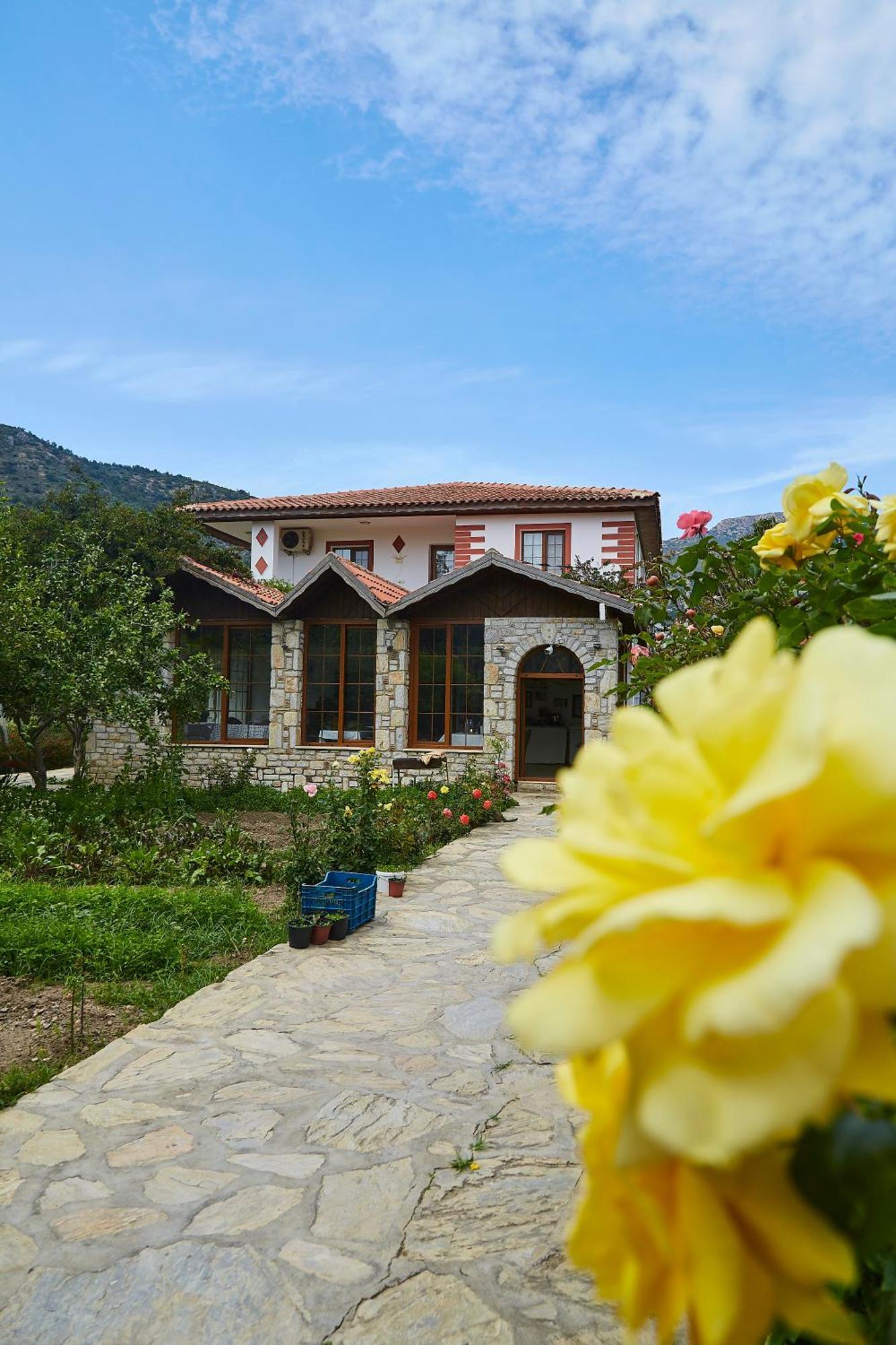 Melinda Pension & Restaurant Mesudiye  Esterno foto